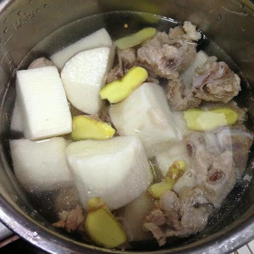 Chinese Yam and Pork Rib Soup