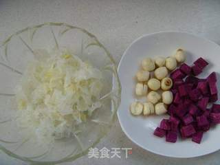 Purple Sweet Potato, Snow Fungus & Lotus Seed Soup