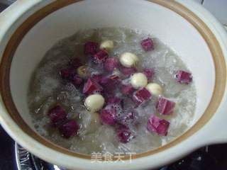Purple Sweet Potato, Snow Fungus & Lotus Seed Soup