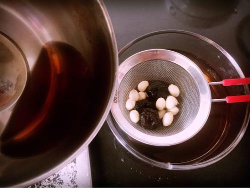 Recipe Name: Red Date, Lotus Seed and Roasted Barley Tea