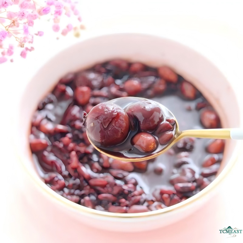 Red Date, Longan and "Five Reds" Congee (Blood-Boosting Tonic Porridge)