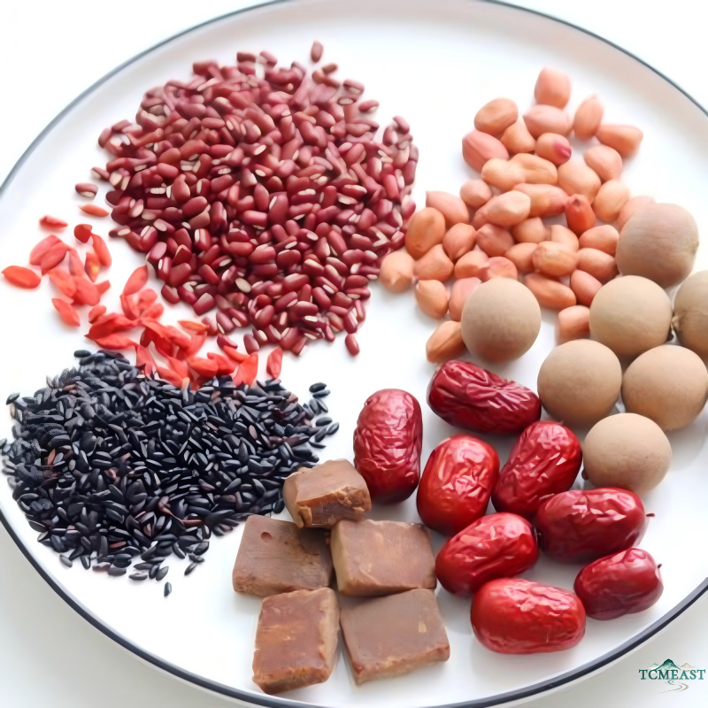 Red Date, Longan and "Five Reds" Congee (Blood-Boosting Tonic Porridge)
