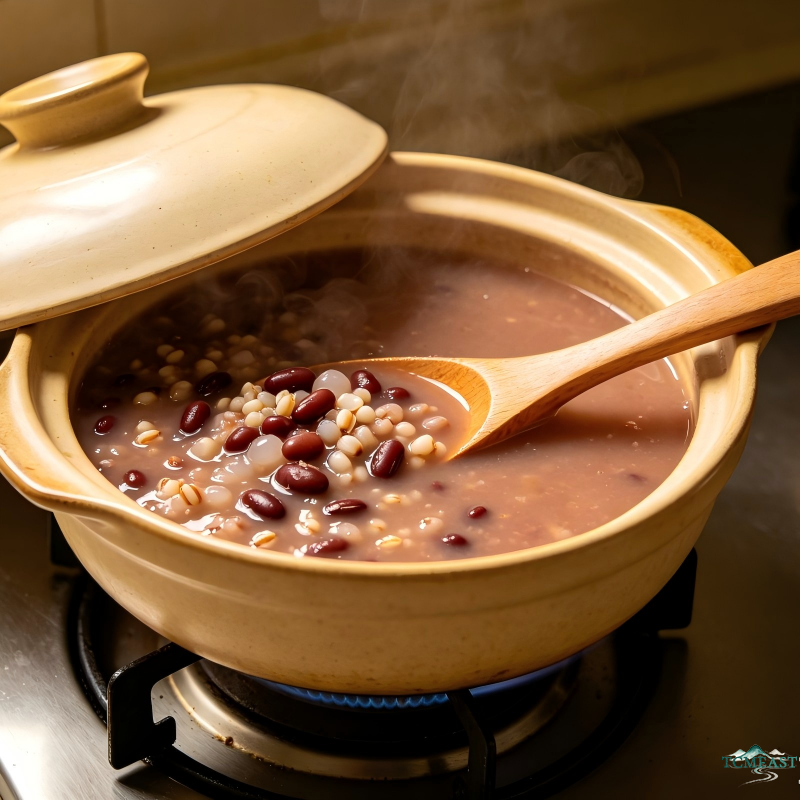 Coix Seed and Small Red Bean Porridge (Dampness-Relief Classic)