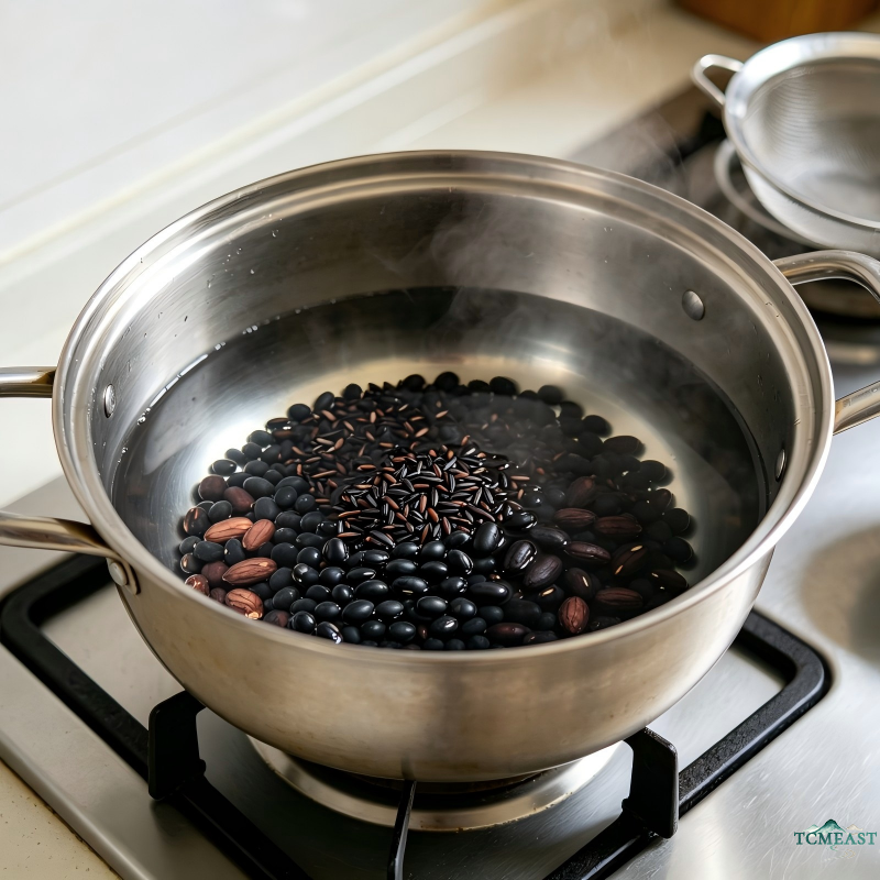Black Five-Treasures Mixed Grain Porridge (Kidney-Nourishing Dark Congee)