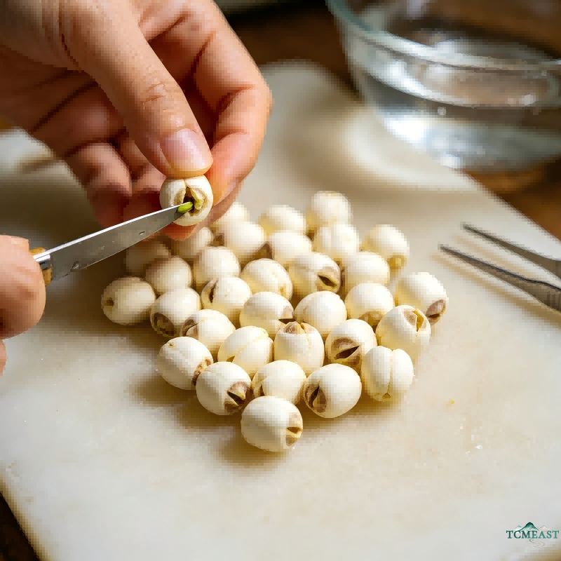 Osmanthus, Lotus Seed and Tremella Dessert Soup