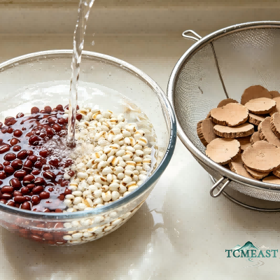 Red Bean and Poria Tea (Chi Xiao Dou Fu Ling Cha)
