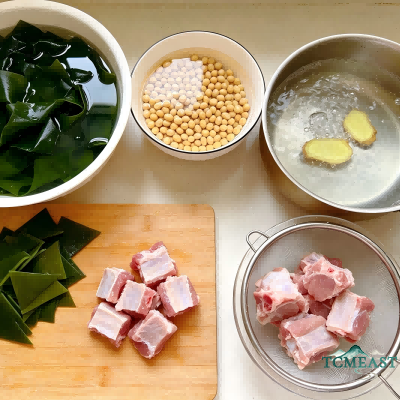 Kelp and Soybean Soup