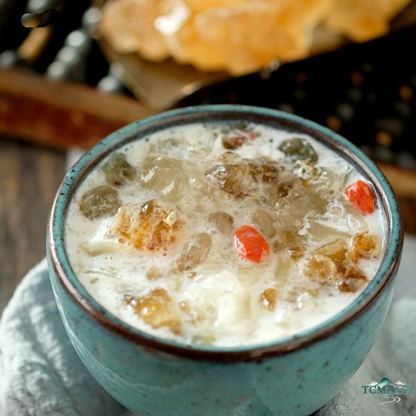 Chinese Beauty Herbs and Soup Recipes: TCM Skincare from the Inside Out