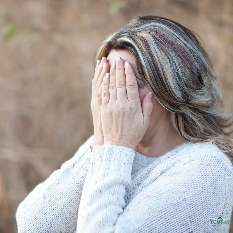 TCM for Menopause: Herbs, Acupressure & Natural Support
