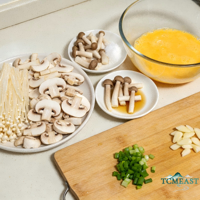 Steamed Egg with Sautéed Tender Mushrooms