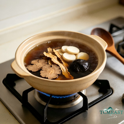 Rose and Chuanxiong (Ligusticum wallichii) Soup