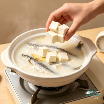 Loach Stewed with Tofu