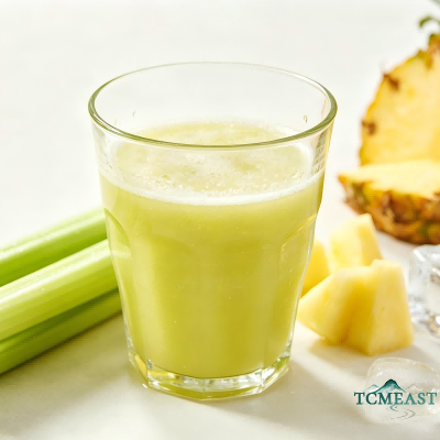 Celery and Pineapple Juice