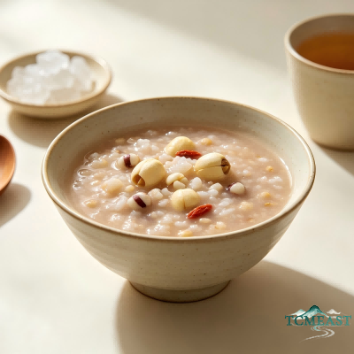 Lotus Seed and Gorgon Fruit Porridge