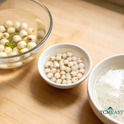 Lotus Seed and Gorgon Fruit Porridge