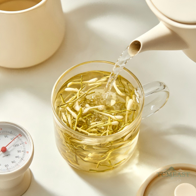 Honeysuckle Tea (Jinyinhua Cha / Shuanghua Cha)