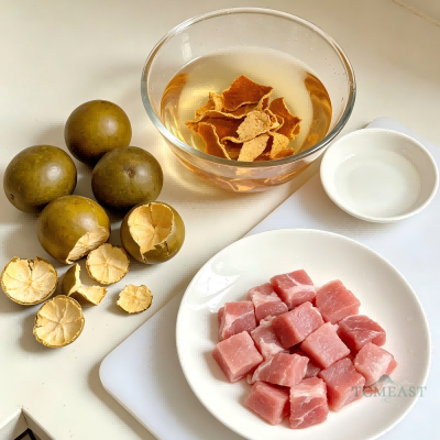 Luo Han Guo (Monk Fruit) & Lean Pork Soup