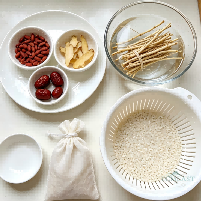 Jujube & Bamboo & Rush Congee (Zao Zhu Deng Xin Cao Zhou)