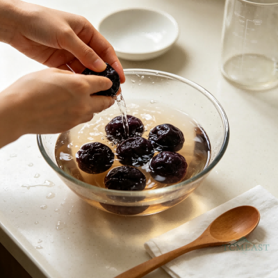 Rock Sugar & Smoked Plum Drink (Bingtang Wumei Tang)